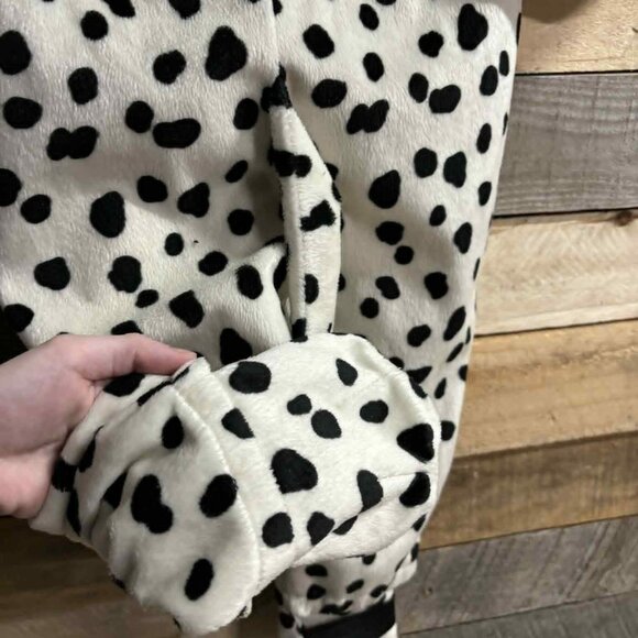 Dalmation Costume - Picture 3 of 9